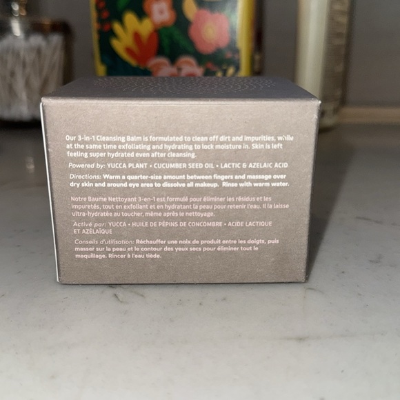 True Botanicals Ginger Cleansing Balm - Picture 3 of 4